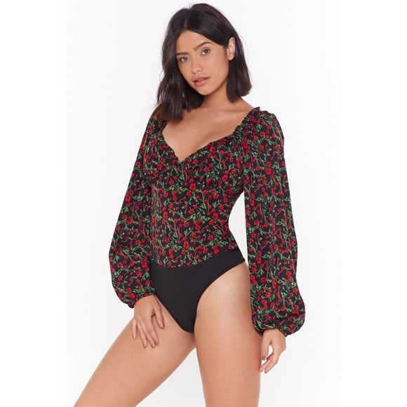 NWOT Nasty Gal Disty Rose Print Cupped Bodysuit - Picture 2 of 4